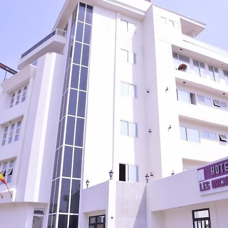 Hotel Les Orchidees Котону Екстериор снимка
