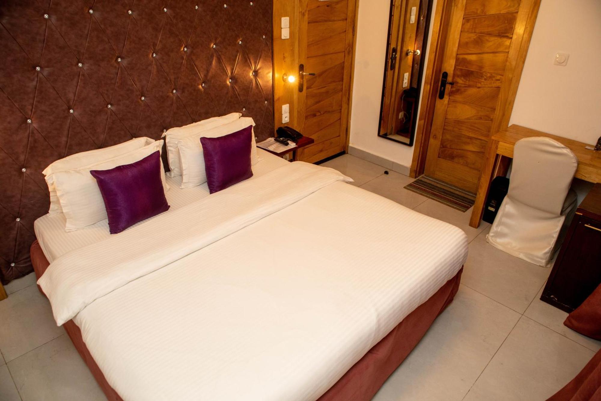 Hotel Les Orchidees Котону Стая снимка
